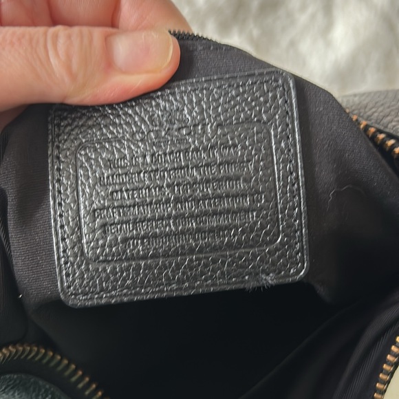 Coach black leather HOBO bag with prairie rivets details - Picture 6 of 10